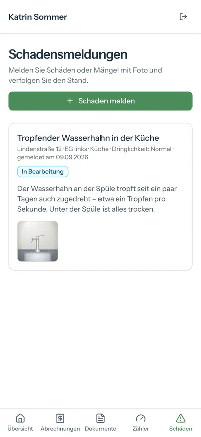 Schadensmeldung mit Foto im Mieterportal auf dem Handy